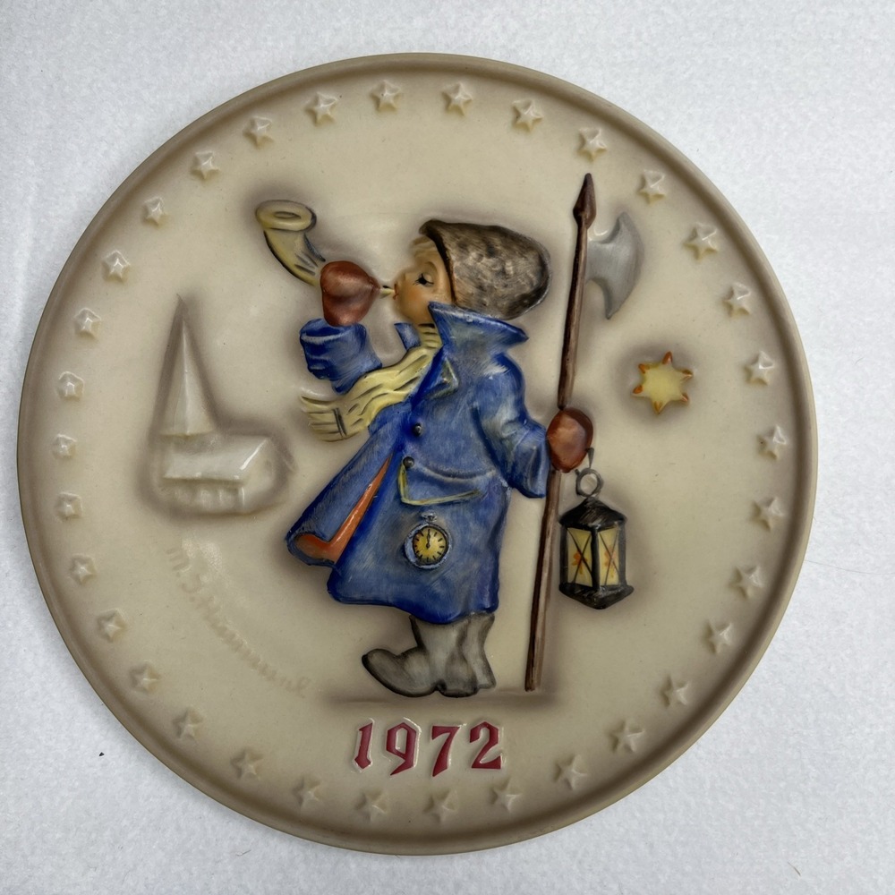 Goebel/Hummel 1972 Annual Plate - Hum 265 - Hear Ye, Hear Ye - No Original Box